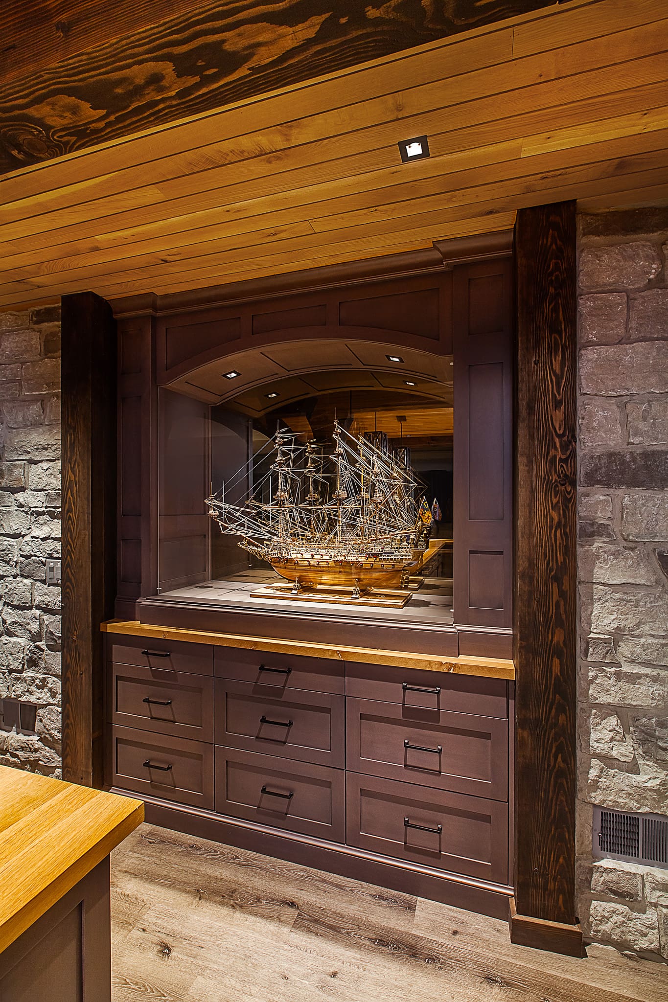 MJ Whelan – Lakefront Luxury-08