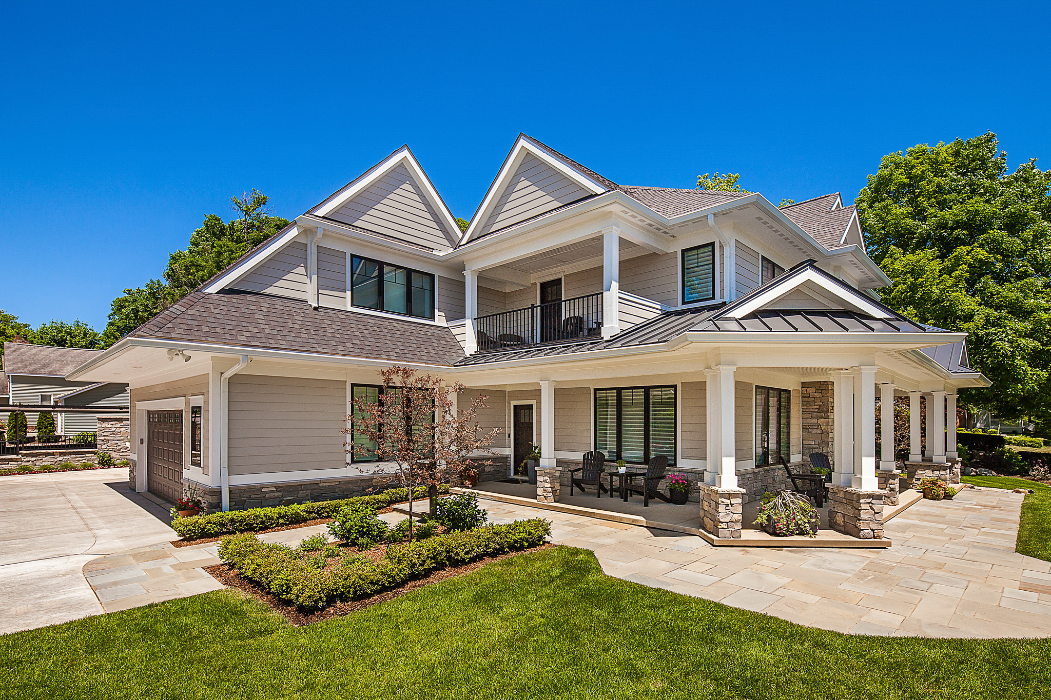 MJ Whelan – Captivating Corner Home-01