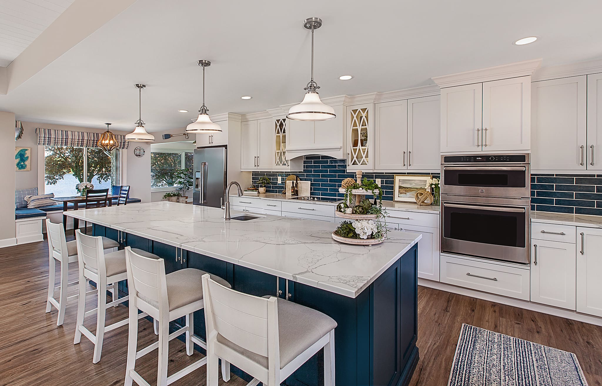 MJ Whelan – Craftsman Lake Retreat Gallery-11