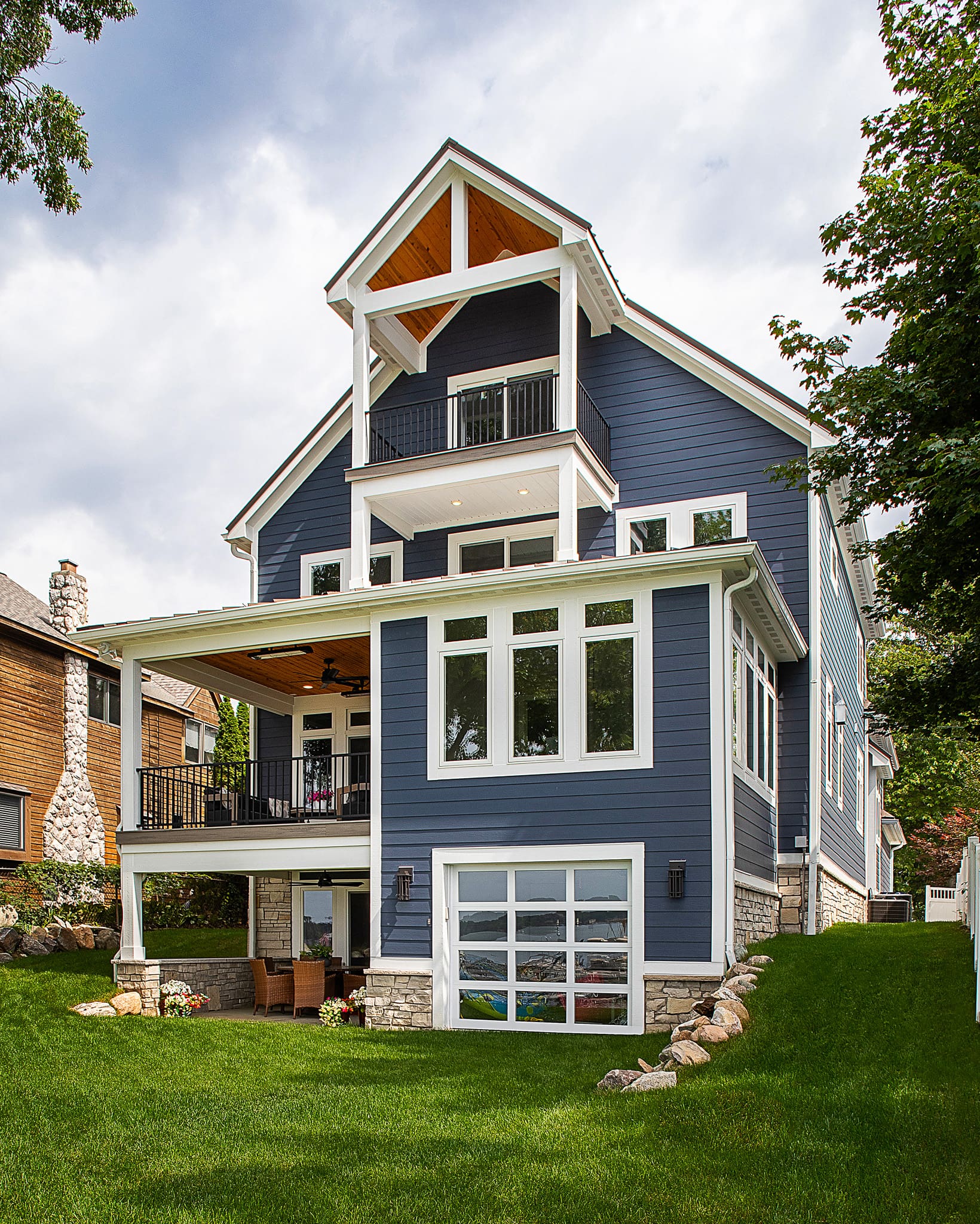 MJ Whelan – Lakeview Loft-03