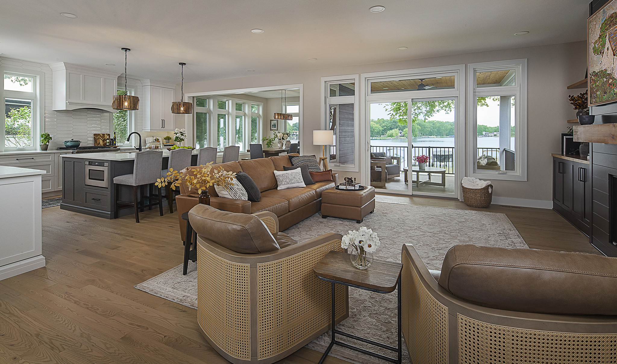 MJ Whelan – Lakeview Loft-14